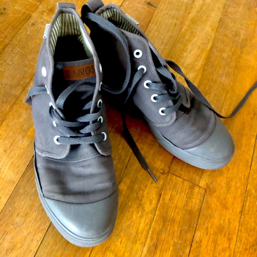 Bangs shoes